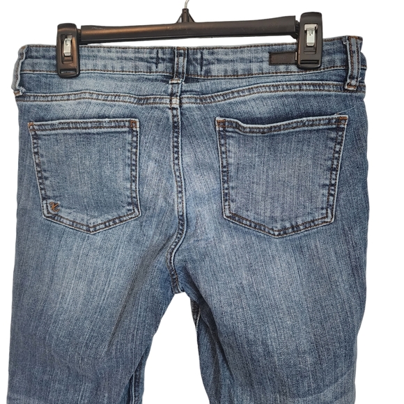 Kut From The Kloth Distressed Catherine Boyfriend Cuffed Crop Jean - Picture 6 of 9